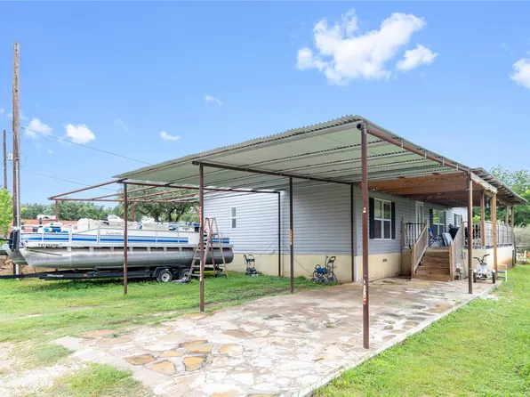 604 S 1st St, San Saba, TX 76877