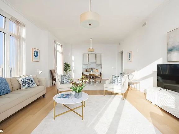 5th image of 200 E 83rd St #30B