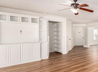 915 W Desert Canyon Dr, San Tan Valley, AZ 85143