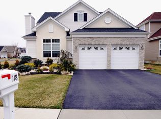 118 Timber Hill Dr, Monroe, NJ 08831
