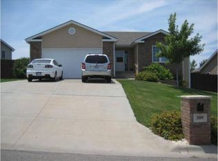 309 Highland Ridge Dr, Manhattan, KS 66503