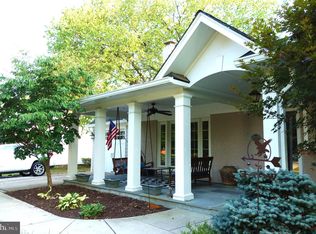 1103 Neal Dr, Alexandria, VA 22308