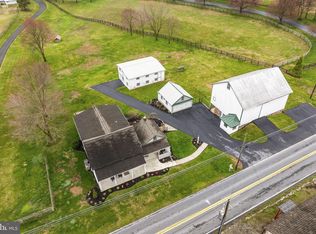 1435 Newport Rd, Manheim, PA 17545