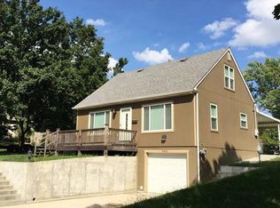 9001 McGee St, Kansas City, MO 64114