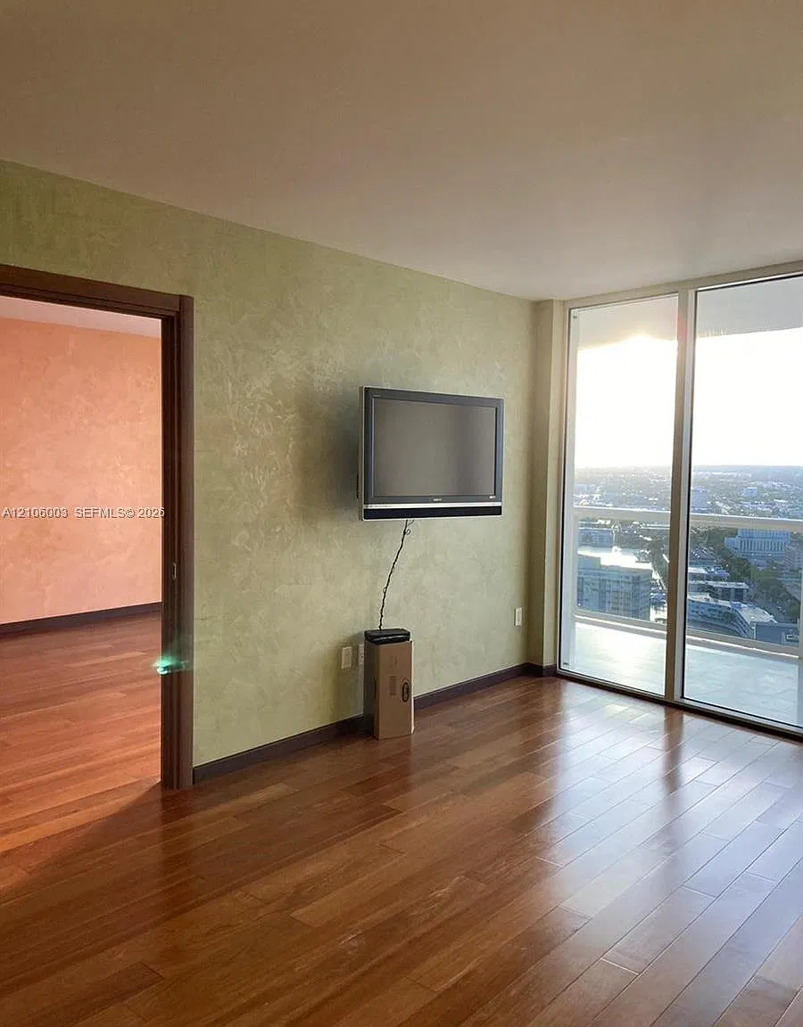 Beach Club Condo — Photo 2