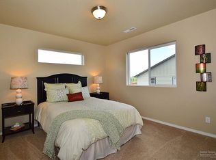 3033 NW Dogwood Ave, Redmond, OR