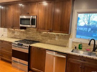 659 Jayne Blvd, Pt Jefferson Station, NY 11776