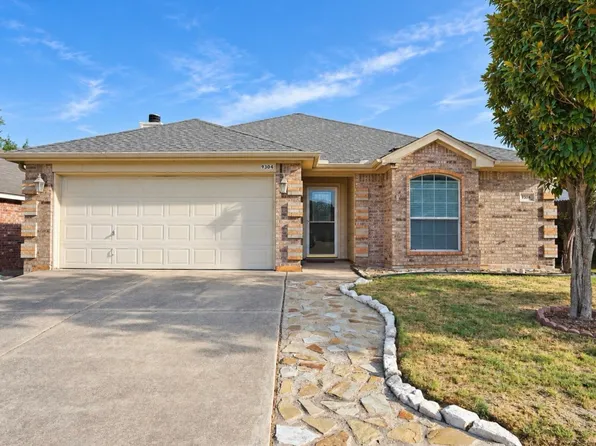 9304 Marilyn Ct, White Settlement, TX 76108