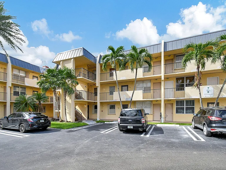 777 S Federal Hwy #202-H — Photo 45