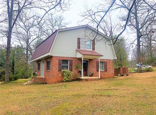 607 Tanglewood Dr, Seneca, SC 29672