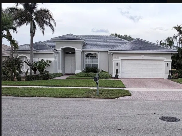 7041 SE Bay Hill Dr, Stuart, FL 34997