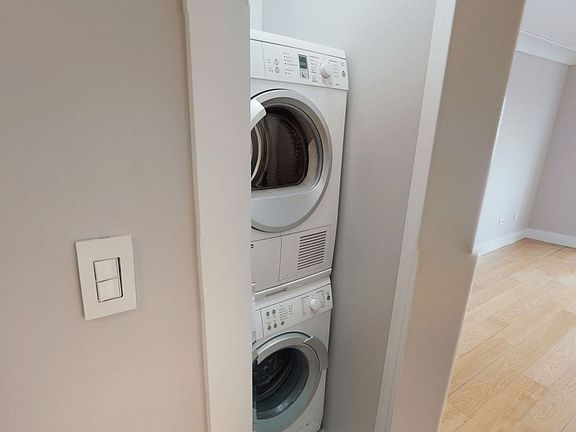 5th image of 70 W 93rd St #7026A