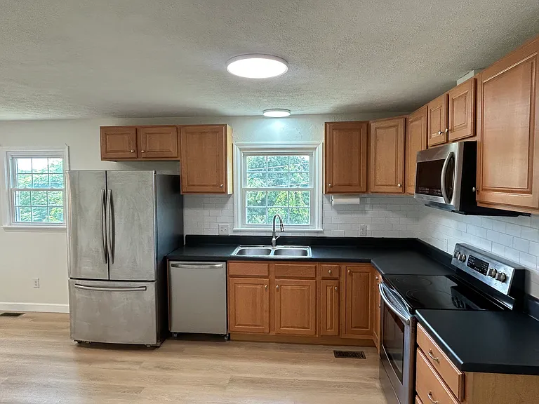 29396 Lanier Dr — Photo 13