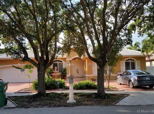 7863 NW 164th St, Miami Lakes, FL 33016