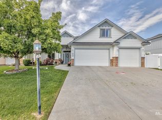 420 W Indianhead Rd, Weiser, ID 83672