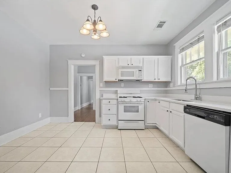 949 S Cox St #2-951 — Photo 9