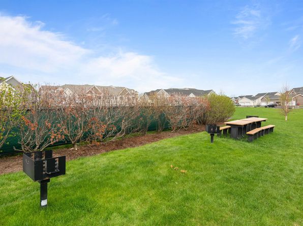 27 Kettlepond Lane #8, Williston, VT 05495