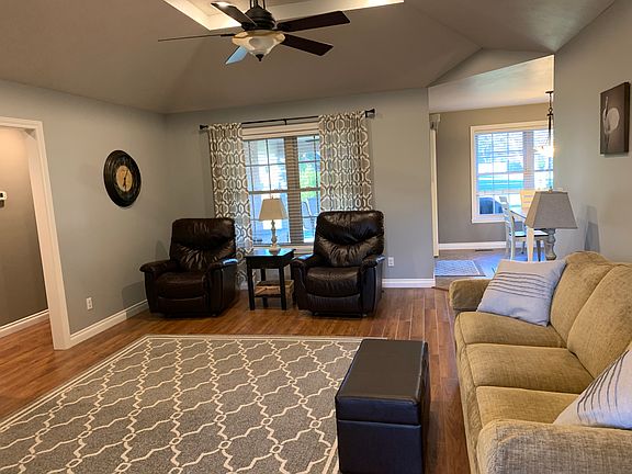 3rd image of 4174 W Beringer Dr