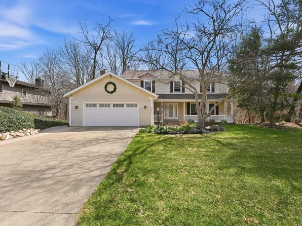 2018 Belmont Ct, Mishawaka, IN 46544