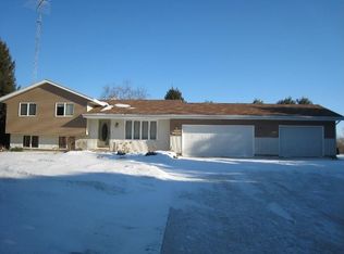 7516 N Tocoho Trl, Edgerton, WI 53534