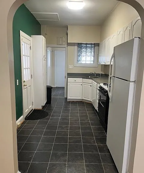 414 E Fort Ave — Photo 6