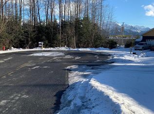 1810 Parks Pl, Seward, AK 99664