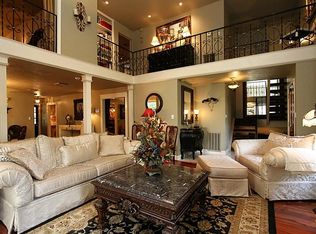 8 Kings Row, Houston, TX 77069