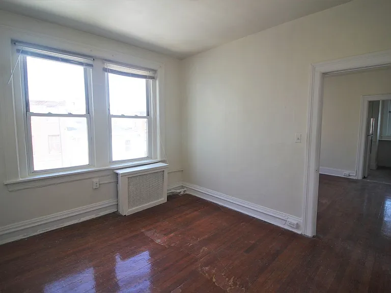 Avon Apartments — Photo 28