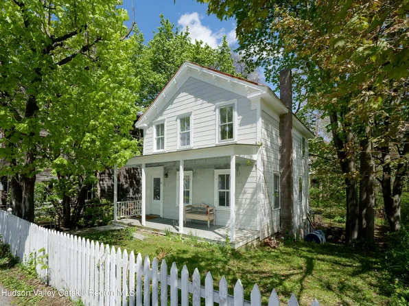 6 Church Avenue, Germantown, NY 12526