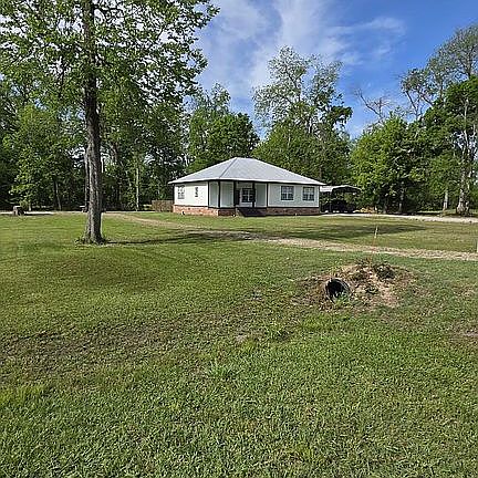 2nd image of 18541 Highway 465