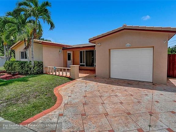 4th image of 8970 SW 52nd Pl