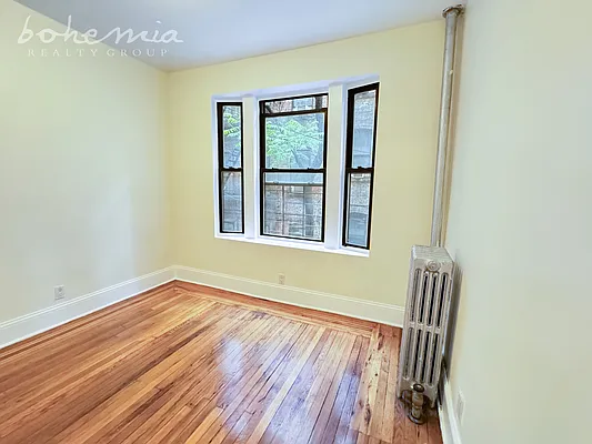 Rented by Bohemia Realty Group | media 4