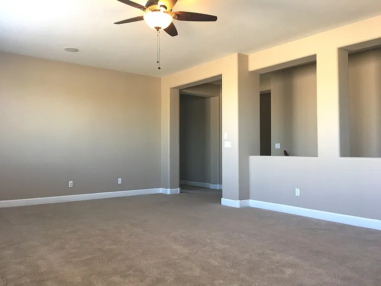 300 W Wisteria Pl — Photo 28