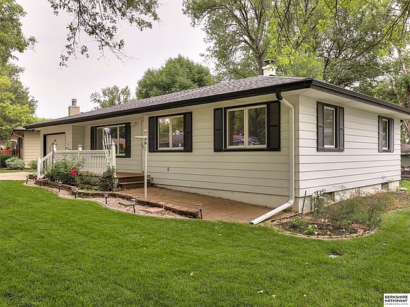 2nd image of 124 Meadow Dr