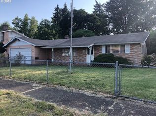 1075 Oak St, Junction City, OR 97448