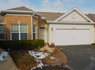 16242 Tomahawk Lake Ct, Crest Hill, IL 60403