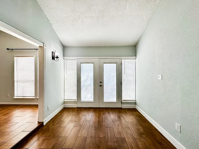 3001 Quail Hollow Dr — Photo 10