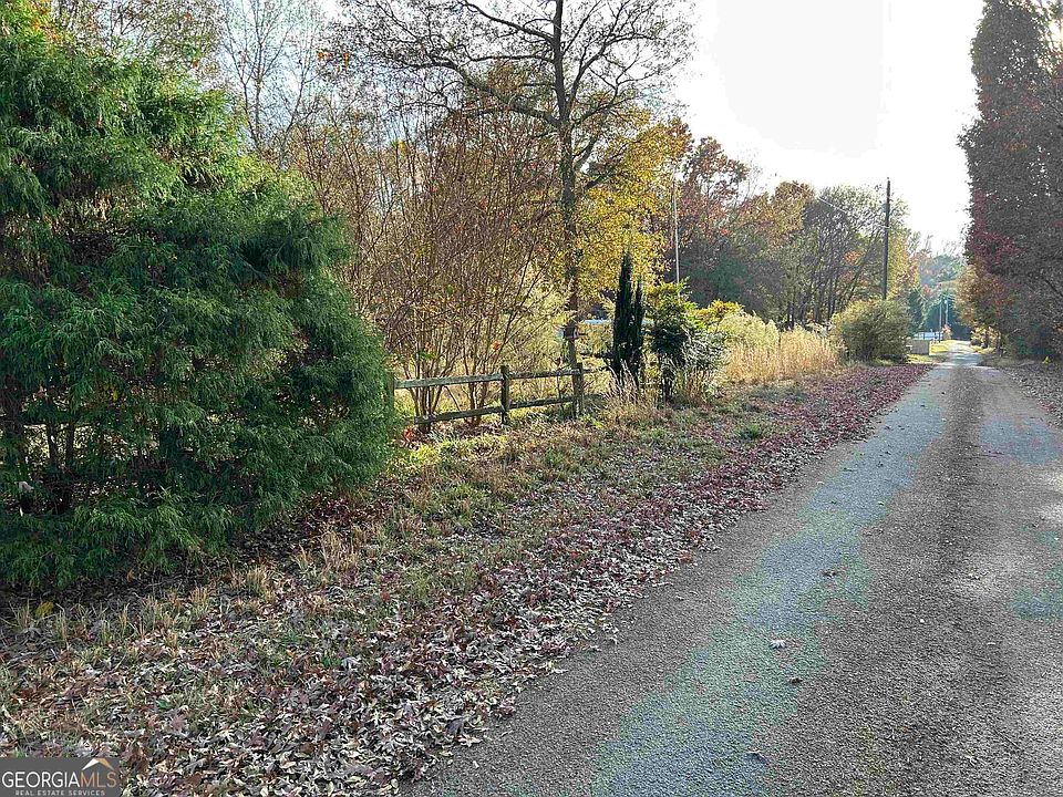 1st image of Oak Park Ln