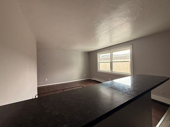4th image of 20 Orange St #5