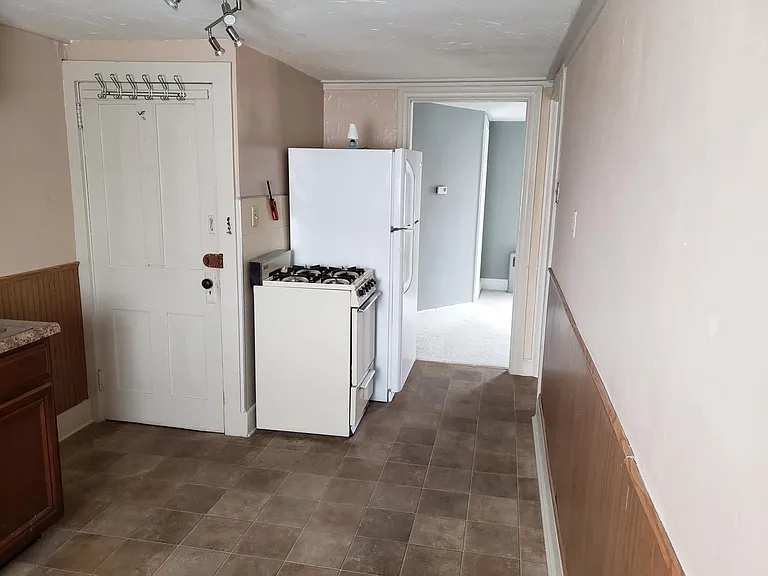 333 Broad St #REAR — Photo 5