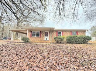 628 County Road 107, Killen, AL 35645