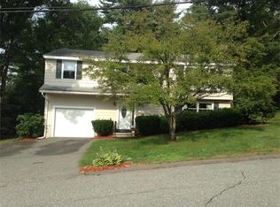 1 Laing Cir, Burlington, MA 01803