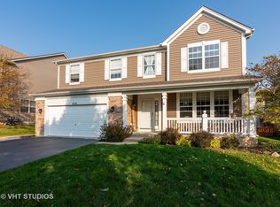 475 Ashbrook Ln, South Elgin, IL 60177
