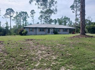 98 W 2nd Ave, Glenwood, GA 30428