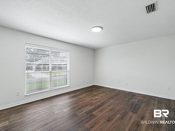 4th image of 27794 Rileywood Dr