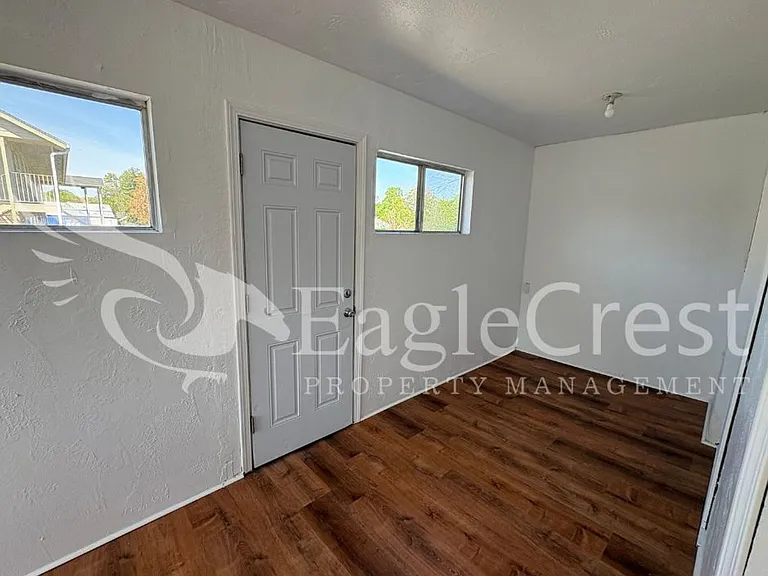 706 S College Ave — Photo 44