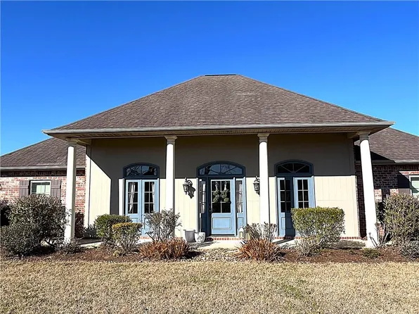 3022 Charrier St, Mansura, LA 71350