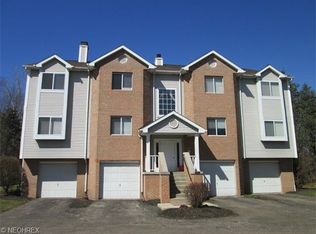 365 Village Pointe Dr #1, Akron, OH 44313