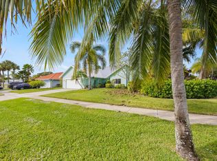 45 Birch Place, Tequesta, FL 33469