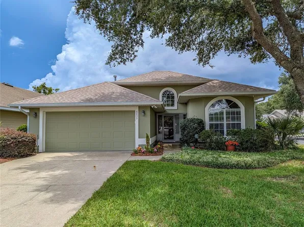6033 NW 36th Dr, Gainesville, FL 32653